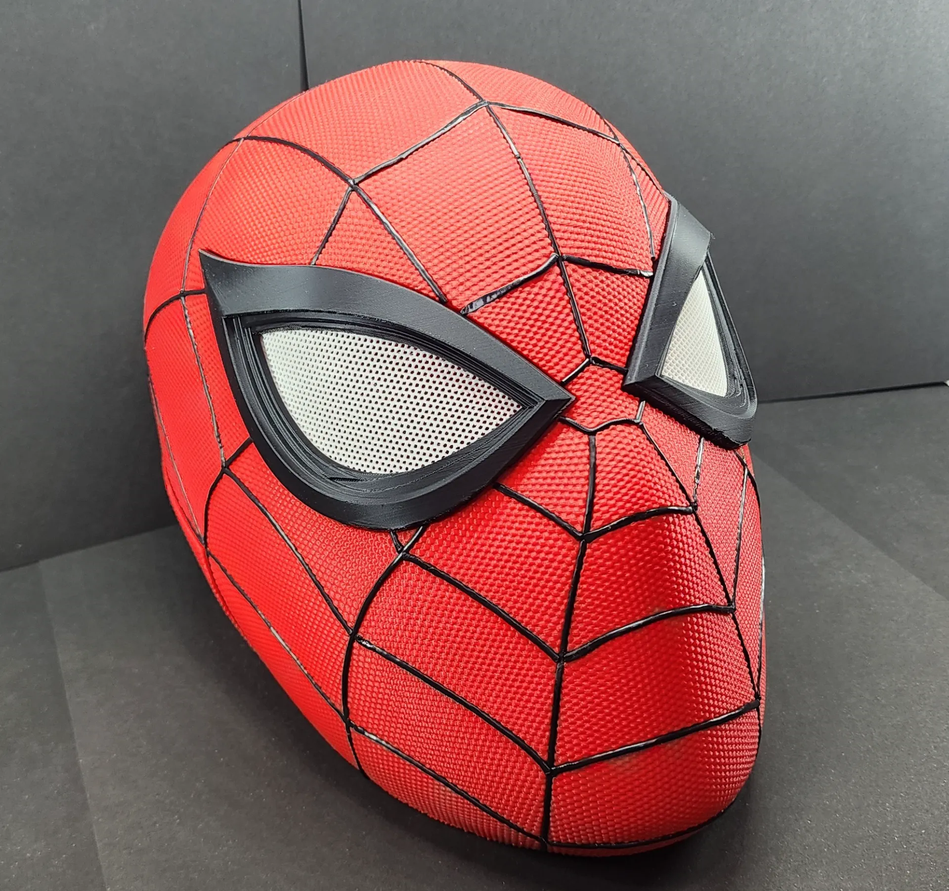 Spider-Man PS5 Textured Helmet view 2